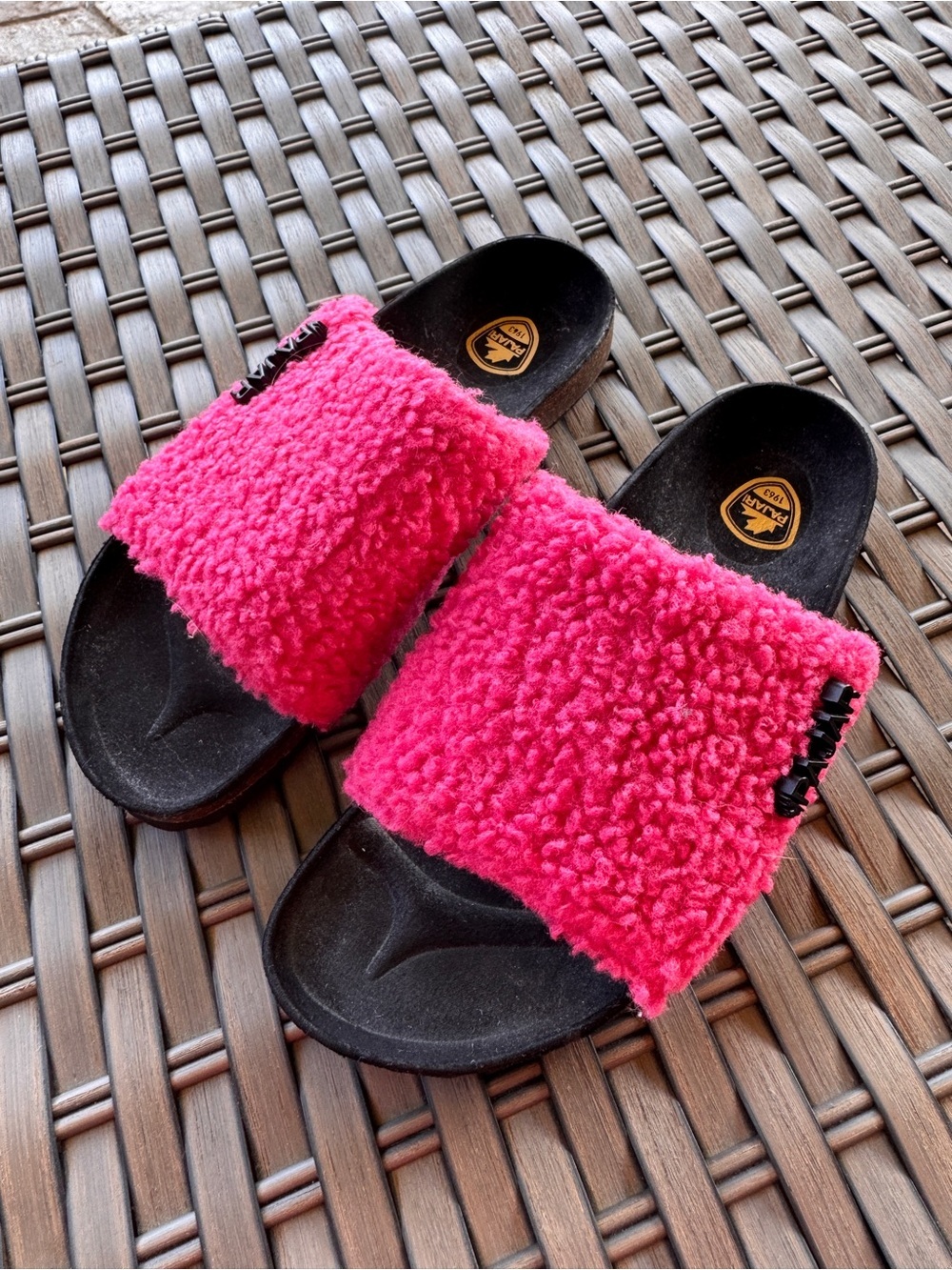 Pajar 1963 Pink Teddy Sherpa Slide Sandals Women’s Size 6